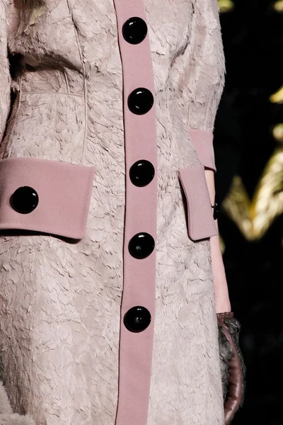 Look 98